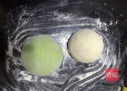 韭菜鸡蛋虾仁 “白菜”饺的做法图解2