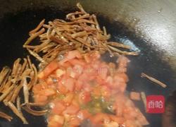 沙虫金针菇汤的做法图解6