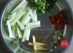西芹炒干豆腐的做法图解2