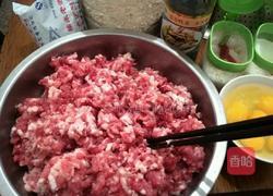 炸肉丸的做法图解1