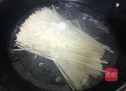 蛋炒面的做法图解3