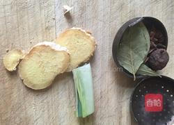 肉皮冻的做法图解3