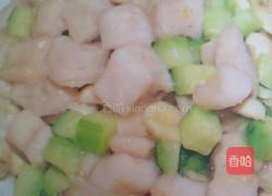 莲子鱼丁的做法图解3