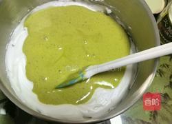 抹茶戚风蛋糕的做法图解12