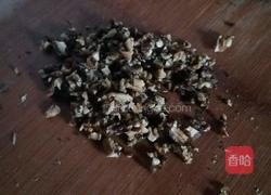 猪肉香菇饺子的做法图解4