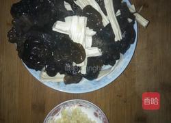 蒜炒腐竹木耳的做法图解1
