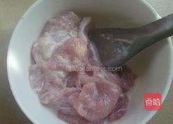 紫苏炒生粉肉的做法图解3