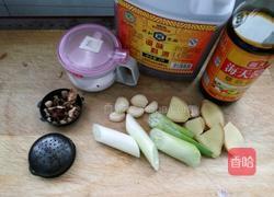 西红柿炖牛腩的做法图解2