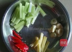 蕃茄煮炸鱼的做法图解2