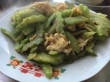 苦瓜炒蛋