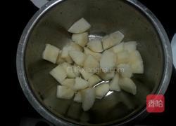 雪梨汤的做法图解1