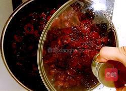 樱桃酱的做法图解2