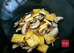 香菇烧豆腐的做法图解7