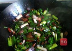 蒜苗炒腊肉的做法图解4