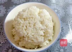 什锦炒饭的做法图解2