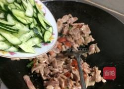 青瓜炒猪肉的做法图解7