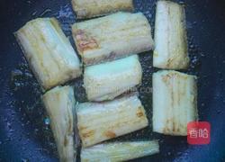 今天为慈母做道菜～红烧带鱼的做法图解3