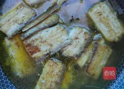 今天为慈母做道菜～红烧带鱼的做法图解6
