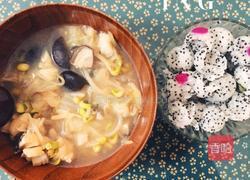 鳕鱼香菇豆芽汤的做法图解4