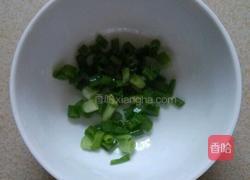鲜鱿炒荷兰豆的做法图解3