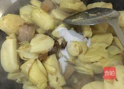 腊肉炖毛笋的做法图解10