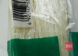 浇油金针菇肉片的做法图解1