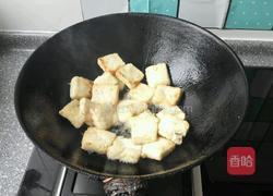 青蒜烧脆皮豆腐的做法图解5