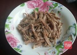 凉拌牛肉丝的做法图解1