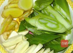 酸菜炖豆腐的做法图解3