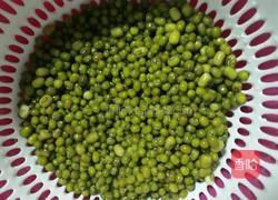 自己动手升绿豆芽的做法图解1