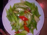 清炒西芹