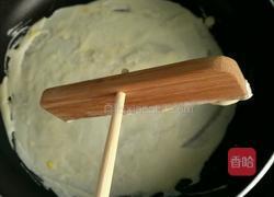 鸡蛋裹煎饼的做法图解4