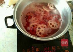 凉拌藕片的做法图解2