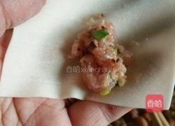 香菇虾仁馄饨的做法图解5