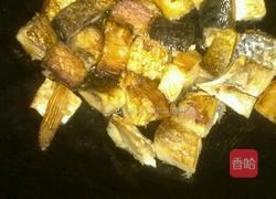 红烧腊鱼块（晚上拍的不好看）的做法图解2
