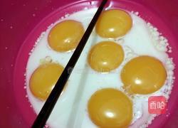 电饭锅蛋糕的做法图解1