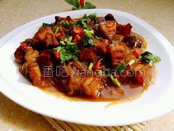 如何做红烧肉炖粉条 MjUwX2MxXzA