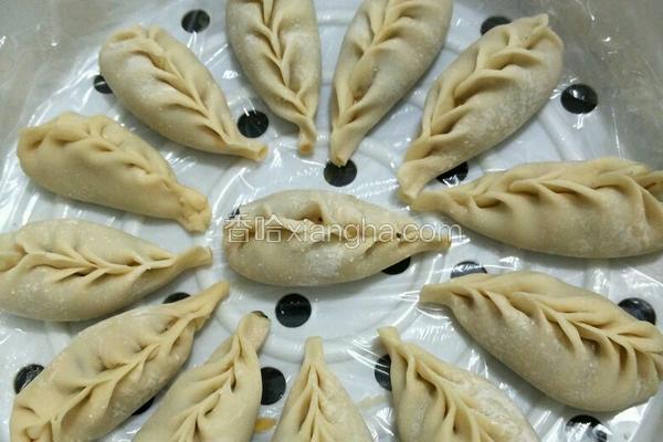 白菜猪肉饺子(麦穗饺子包法)