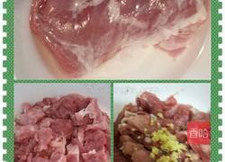 香炸猪🐷排条的做法图解1
