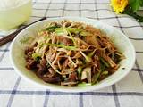 羊肉片炒金针菇