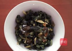 皮蛋瘦肉粥（十五分钟）的做法图解2