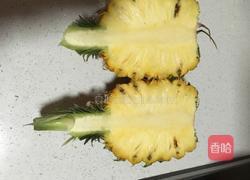 菠萝炒饭的做法图解1