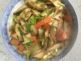 烟熏干炒芹菜