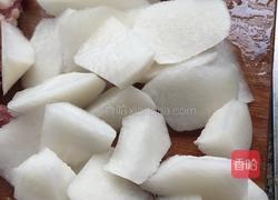 萝卜炖牛腩的做法图解3