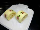 手绘草莓蛋糕卷