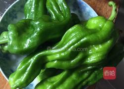 辣椒炒肉的做法图解1