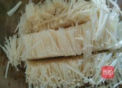 西红柿炝金针菇的做法图解2