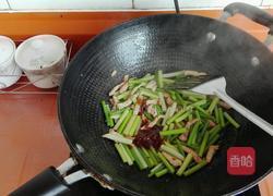 肉丝炒蒜苔的做法图解9