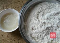 西葫芦肉包子的做法图解1