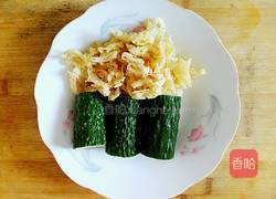 凉拌黄瓜牛排丝的做法图解1